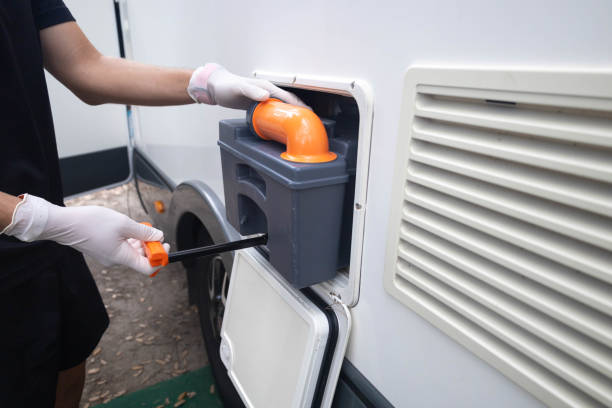 Portable Toilet Options We Offer in The Village, OK