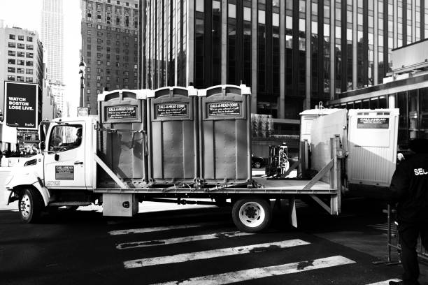 Best Portable bathroom rental  in The Village, OK
